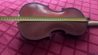 Violín con estuche y arco