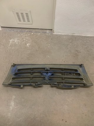 Calandra Mitsubishi montero DID