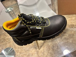 Bota Seguridad Beaufort Talla 43 Negra/Amarilla