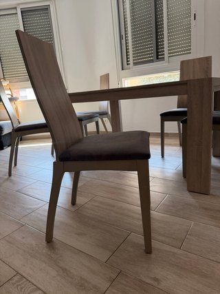 Mueble comedor y 6 sillas