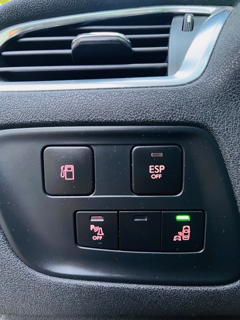 Citroën C4 2.0 HDI Exclusive 2011, foto 11