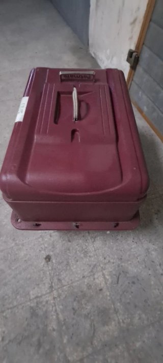 Trasportino Petmate rosso e argento