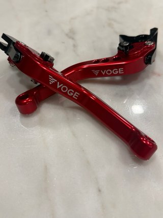 Manetes e Punhos VOGE Vermelhos