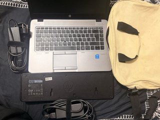 Portátil HP 240GB / 8GB Intel Core i5