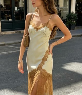 Vestido lencero beige con encaje dorado
