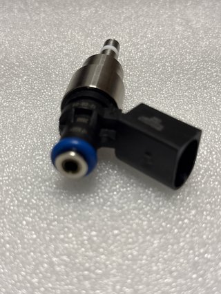 Inyector 2.0 TFSI Audi VW Seat Skoda 06F906036A