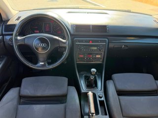 Audi A4 1.9 TDI 6 velocidades🚀 SLINE 🚀