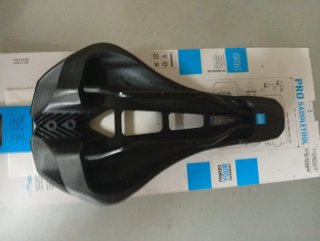 Sillín Pro Stealth Performance Negro 142mm