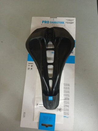 Sillín Pro Stealth Performance Negro 142mm