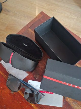 Gafas Prada Linea Rossa Negras