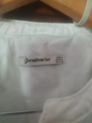 Chaqueta vaquera blanca Stradivarius