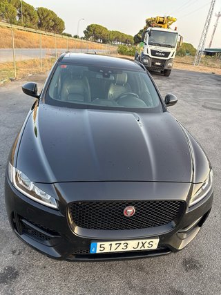 Jaguar  F-Pace 2017