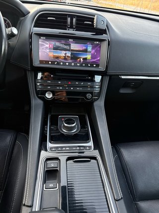 Jaguar  F-Pace 2017