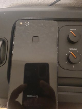 Huawei P10 se queda en el logotipo, pantalla bien