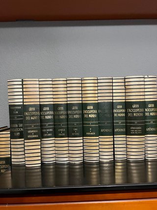 Gran Enciclopedia del Mundo – Colección de libros