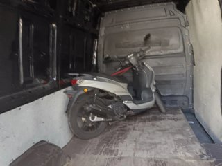 Peugeot Tweet 125 2018 ITV Reciente. Algunas tapas