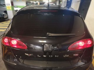 SEAT leon