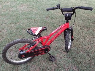 Bicicleta Monty 18" Roja