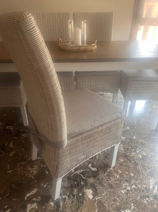 Sillas de comedor de mimbre y madera