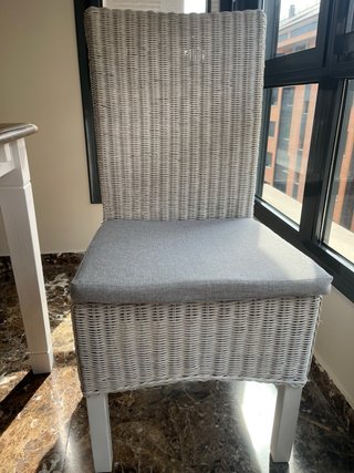 Sillas de comedor de mimbre y madera Precio unidad