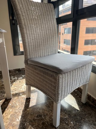 Sillas de comedor de mimbre y madera Precio unidad