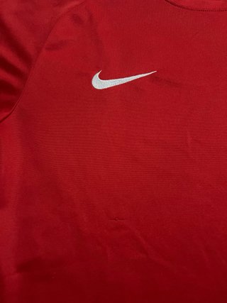 Camiseta Deportiva Nike Roja Talla L