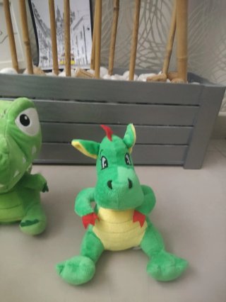Lote 2 muñecos dinosaurio peluche