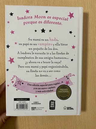 ISADORA MOON CELEBRA SU CUMPLEAÑOS