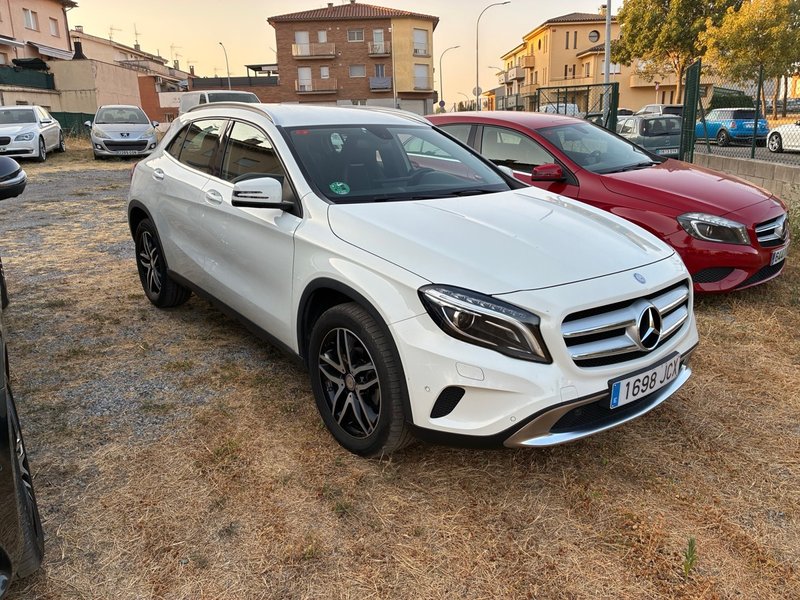 Mercedes-Benz GLA 2015 - foto 1