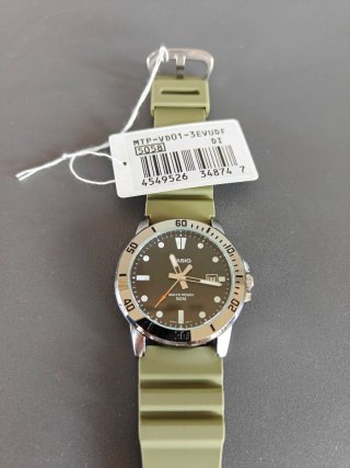 Reloj Casio MTP-VD01-3E Negro Verde Militar