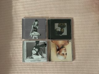CDs Ariana Grande