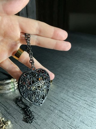 Lote collares, pulsera y broche