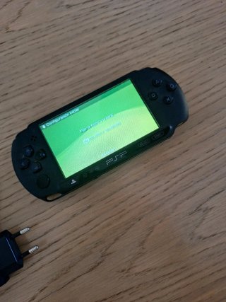 PSP Negra con 6 Juegos