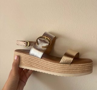 Sandalias doradas plataforma talla 40