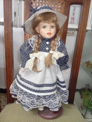 Muñeca Porcelana Victoriana Campestre
