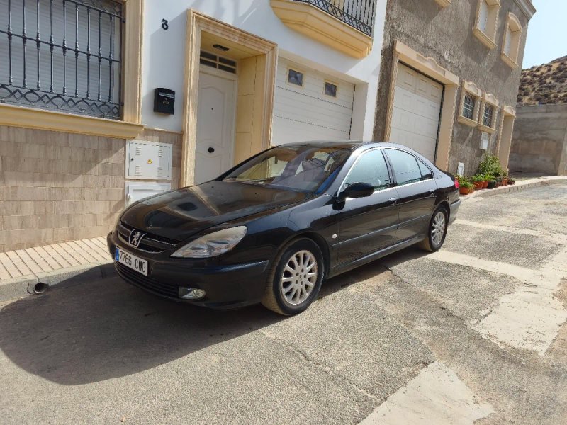 Peugeot 607 2002 - foto 1