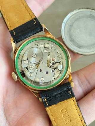 Reloj Jewelia Vintage – Pointer Date – Años 1950