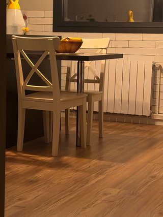 Dos (2) Sillas ROSENTORP IKEA blanca madera