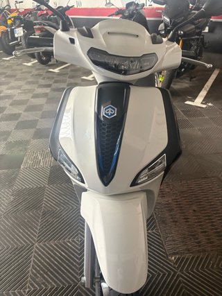 Piaggio Liberty S Scooter