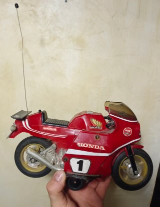 Moto Honda CBX radiocontrol 1/8