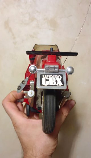 Moto Honda CBX radiocontrol 1/8
