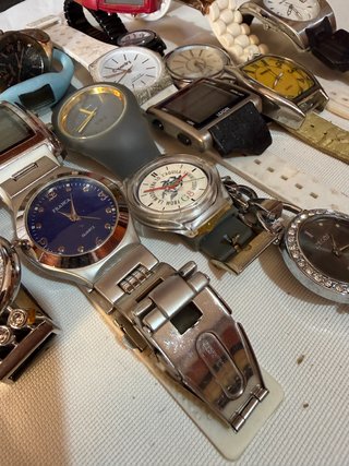 Lotto 18 Orologi da Polso Uomo/Donna