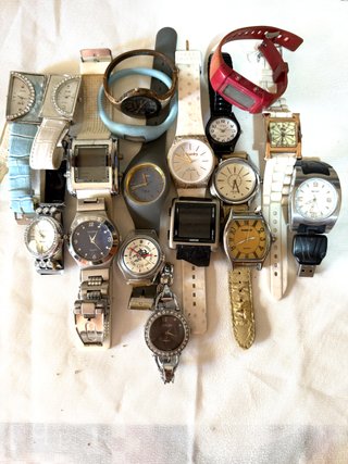 Lotto 18 Orologi da Polso Uomo/Donna