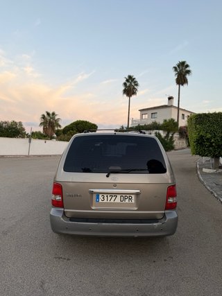 KIA  CARNIVAL 2005