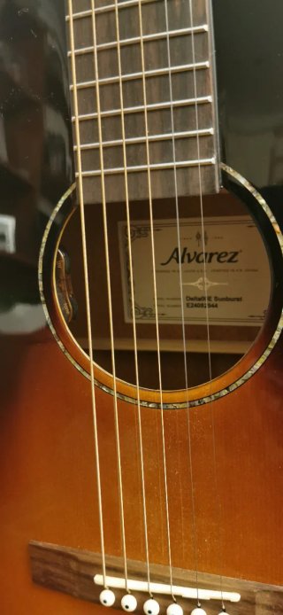 Guitarra Acústica Álvarez Delta00E Sunburst