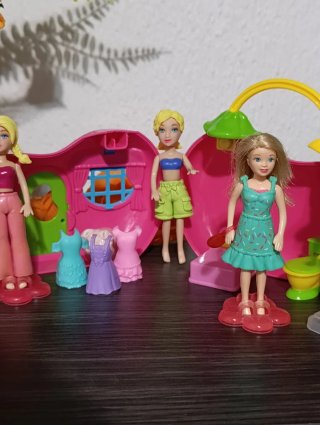 Set Polly Pocket Casa Huevo con Muñecas