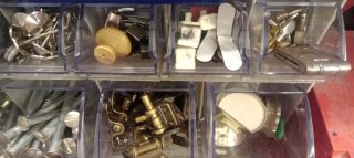 Accesorios para madera y puertas