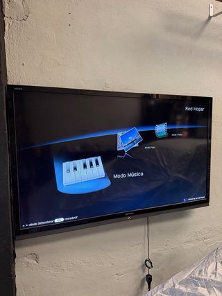 TV Sharp 75 Smart TV