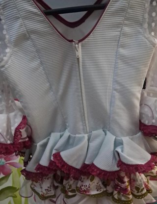 Traje de flamenca para niña