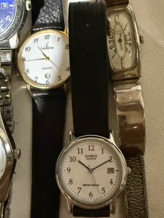Lotto 8 Orologi Uomo/Donna Vintage e Moderni